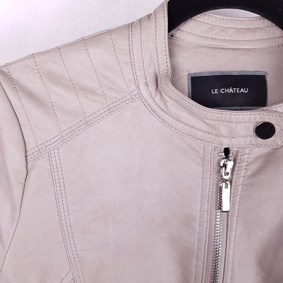 LE CHATEAU | Faux leather white moto jacket zippers size XS - Picture 5 of 8